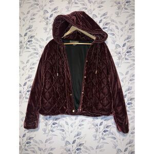 Women's Burgundy/Purple Quilted Velvet Coat Size Medium-NWOT Forever Audrey